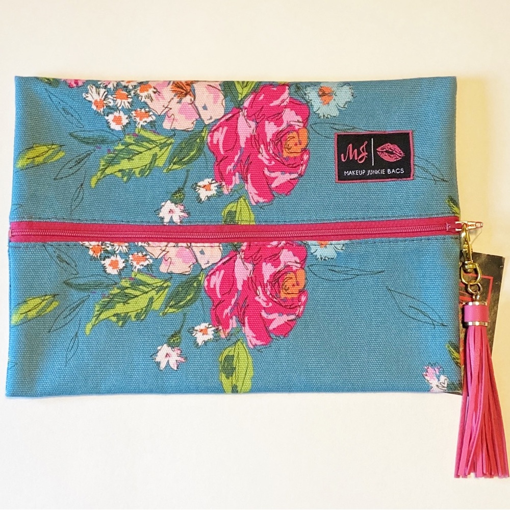 NWT Medium Makeup Junkie Bag - Teal Summit Bag